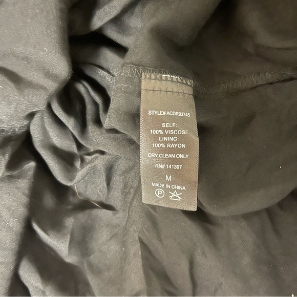 ASTR The Label Dress Women's Size Medium Blue Pink Tan Floral Surplice Midi Wrap - Picture 12 of 13